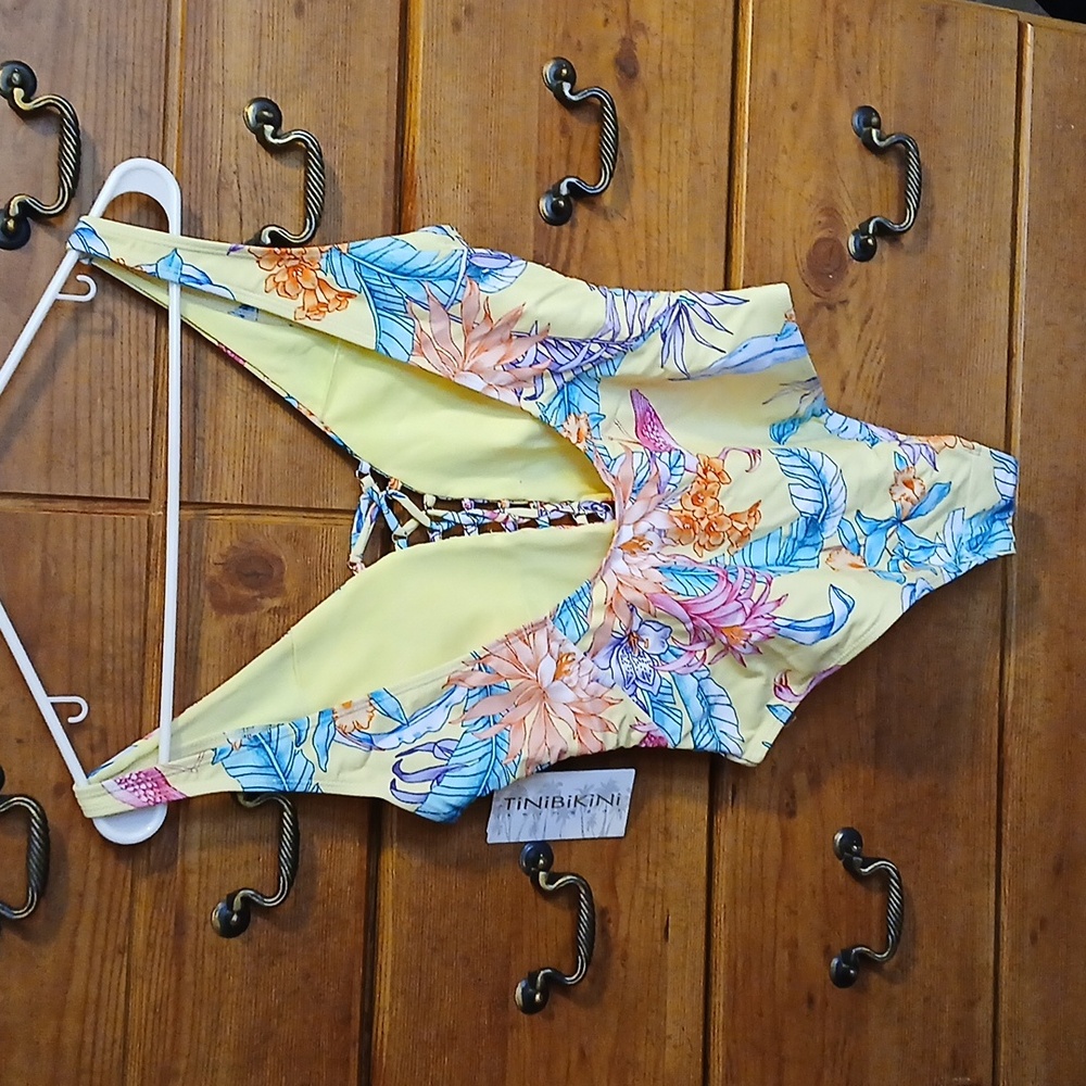 TiniBikini Yellow Floral Swimsuit Size:XL - Picture 3 of 6
